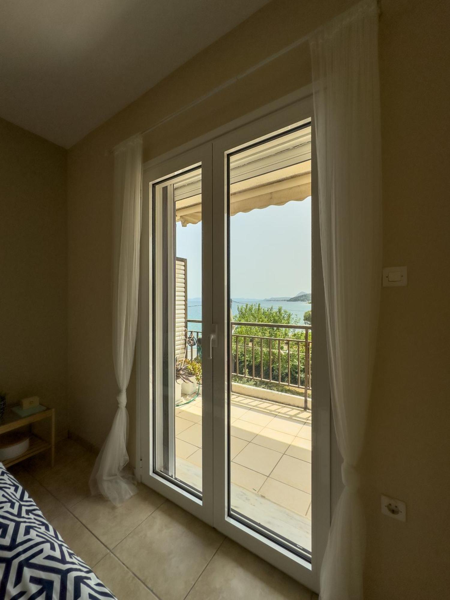 Thanos' Seaside Apartment *